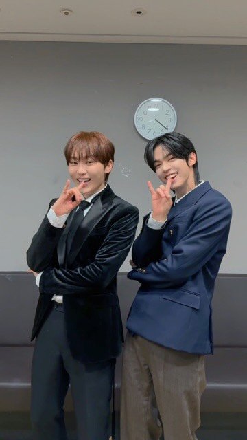 tws_pledis 게시물 이미지: #SEVENTEEN #승관 선배님과 함께 심장이 쿵💗...