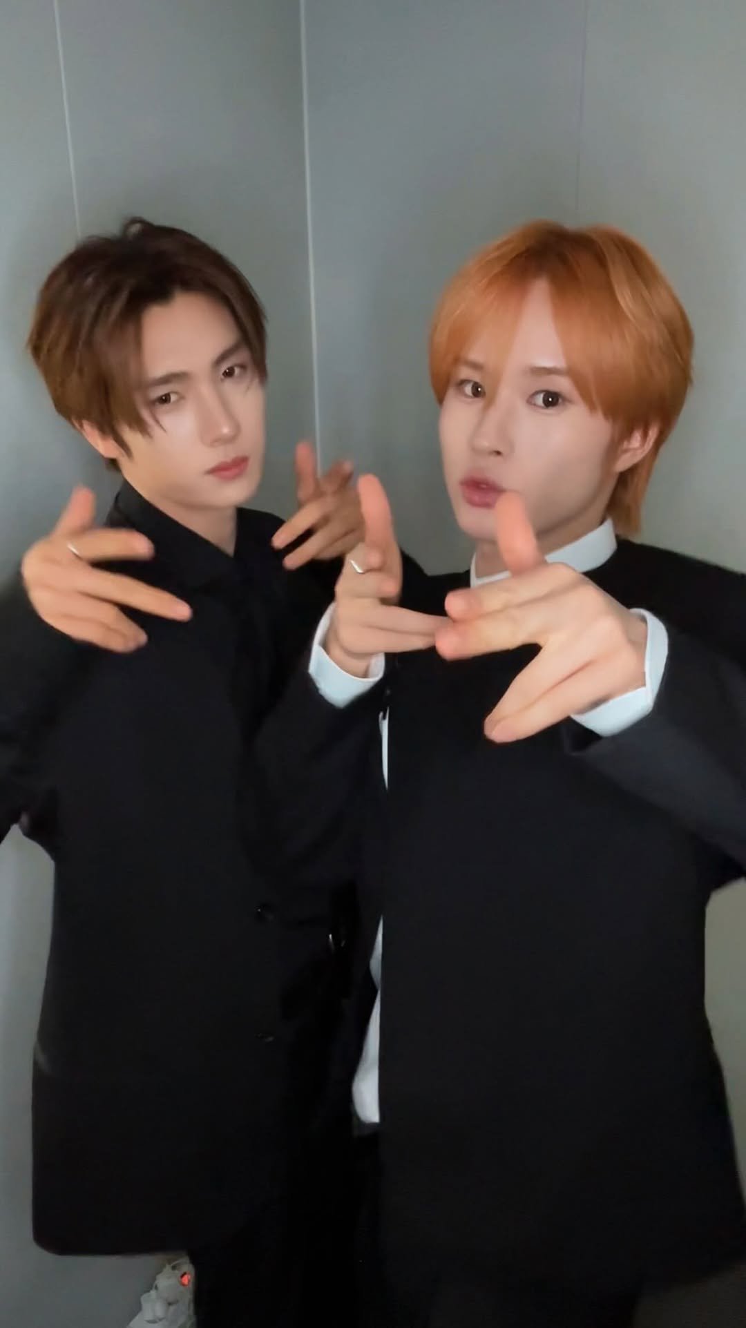 tws_pledis 게시물 이미지: 🍬🍬

#YOUNGJAE #영재
#KYUNGMIN #경민
#TWS #투어스 #247WithUs