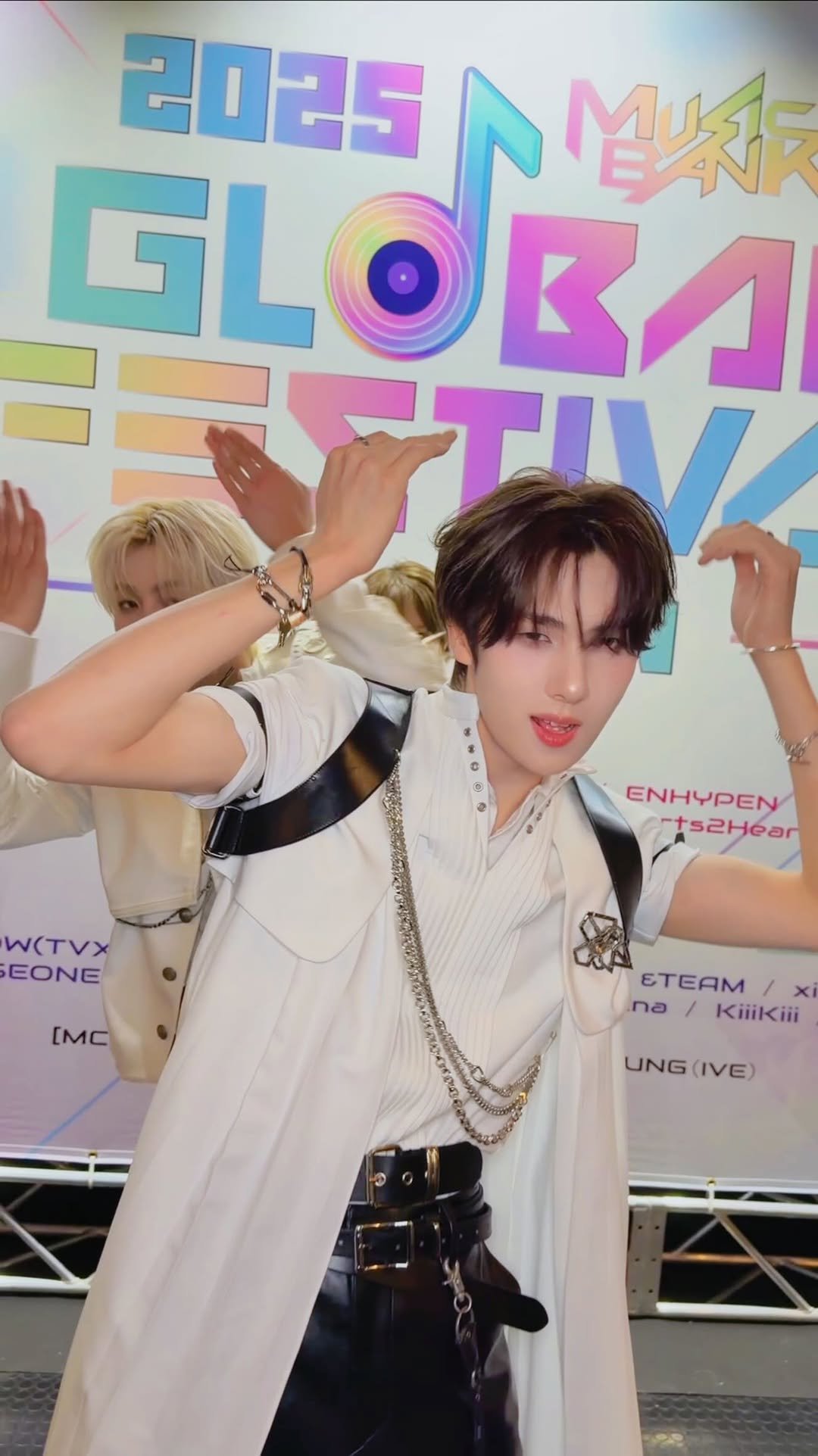 tws_pledis 게시물 이미지: LALALALA🤘

#YOUNGJAE #JIHOON #KYUNGMIN
#TWS #투어스