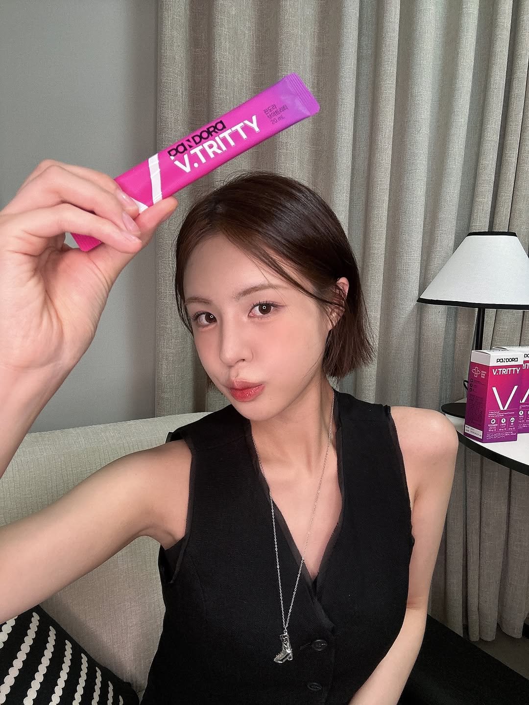 Photo by 재유JEYU on August 04, 2025. May be an image of 1 person, lipstick, hair and text.