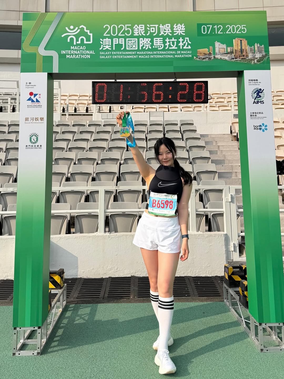 u__daengfit 게시물 이미지: 두번째 하프마라톤🇲🇴

마카오 국제마라톤 참가하고왔어요 
1:56:28초...