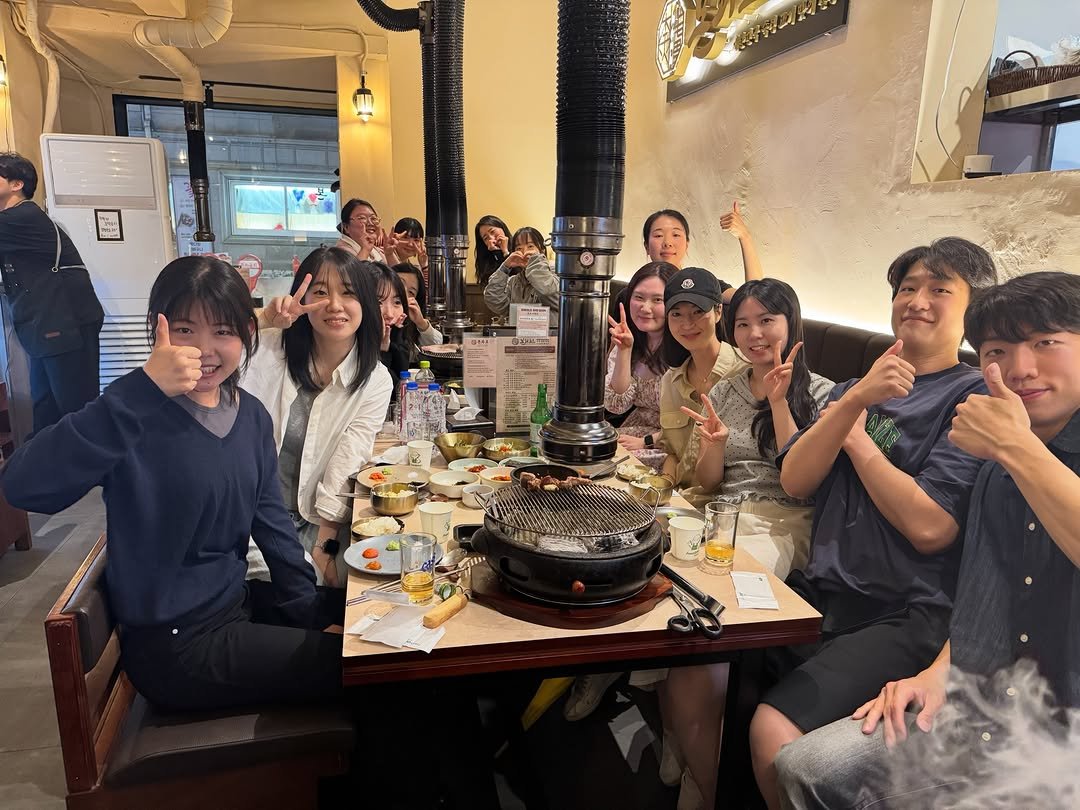 Photo by 약사 유슬아 | Seul Ah Yoo on April 28, 2026. May be an image of one or more people, hot pot, fondue, oyster and text.