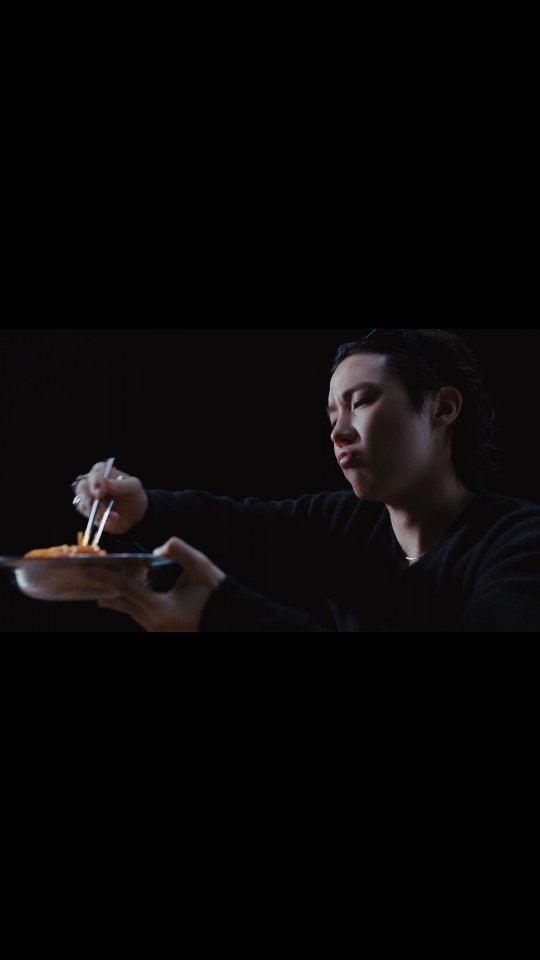 uarmyhope 게시물 이미지: LE SSERAFIM (르세라핌) 'SPAGHETTI (feat. j-hope of...