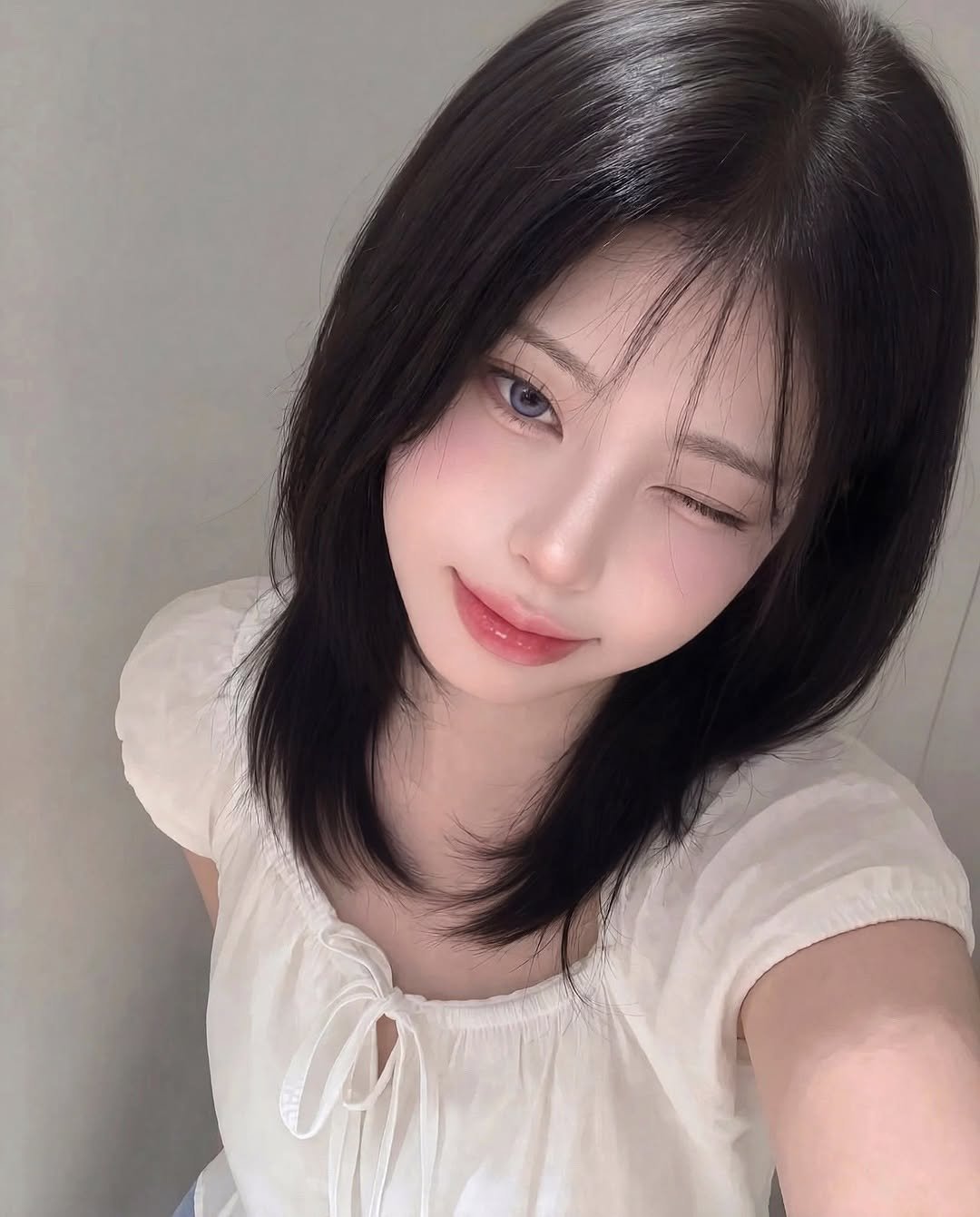 ub_dubi 게시물 이미지: #광고 
여름철 물놀이, 페스티벌 필수템.. 🌊
릴리바이레드 워터틴트가...