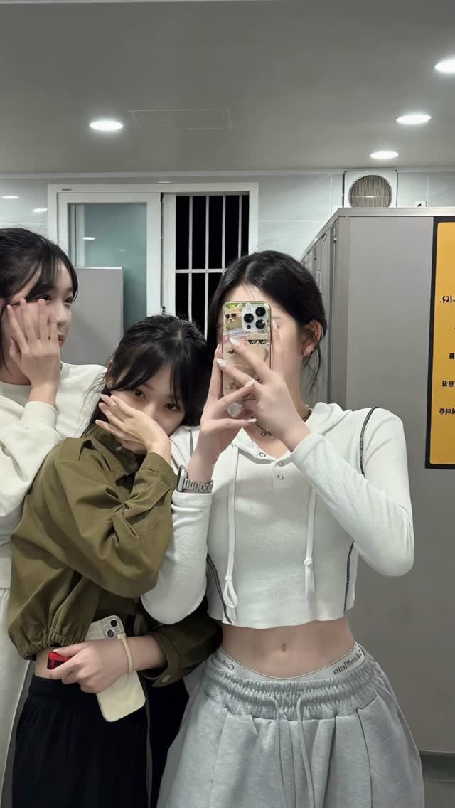 ub_dubi 게시물 이미지: 매번 수동으로 너무 귀찮았는데 얼룩 지우개로 간편하게 사진 건지기 ✨
📍편집 →...