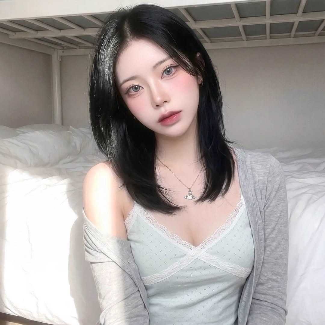 Photo shared by 유빈 on April 25, 2026 tagging @viviennewestwood, and @kream.co.kr. May be a selfie of one or more people, hair, top and text.