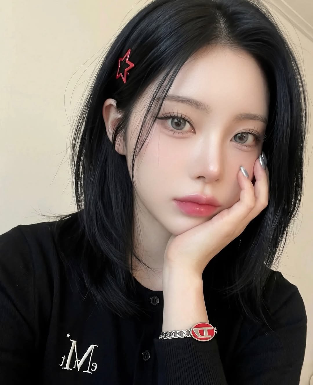 ub_dubi 게시물 이미지: 머리 잘라써 (◜﹏◝)。. ✂️