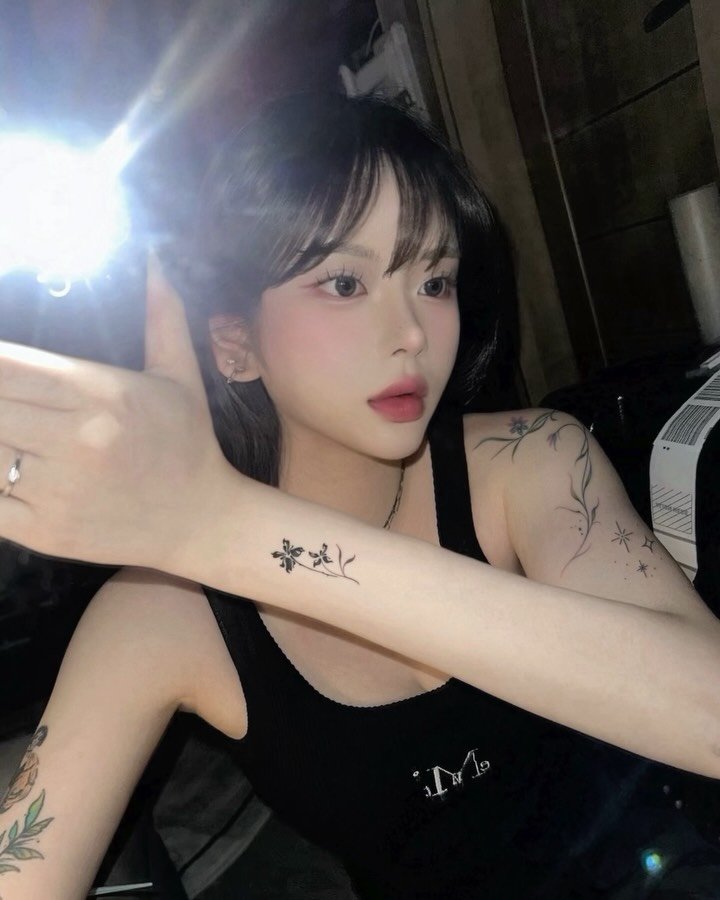 ub_dubi 게시물 이미지: 나 타투 어울리남? 😏😏
@beautycam.kr 
#뷰티캠 #beautycam #타투 #ai타투