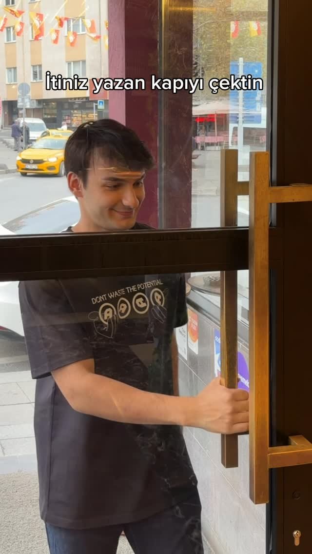 uberkuloz 게시물 이미지: Kapım videoyu beğenmiş