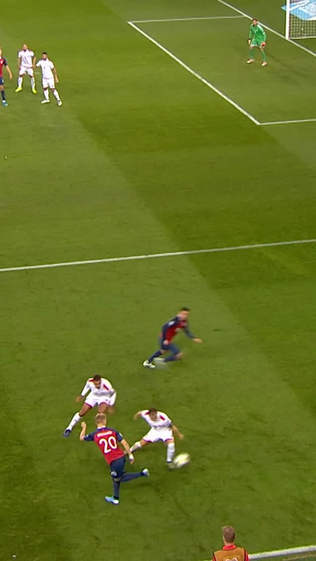 uefaeuro 게시물 이미지: We can’t stop watching 😍