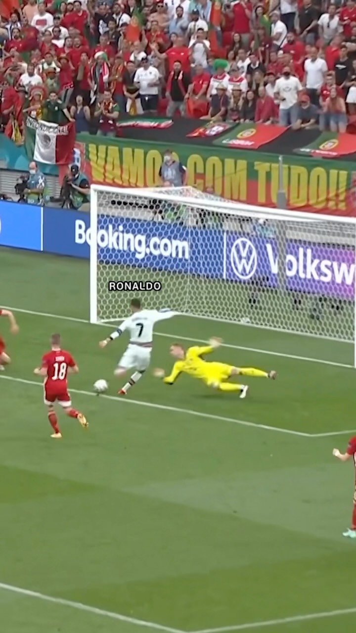 uefaeuro 게시물 이미지: Ronaldo’s movement ⚡️