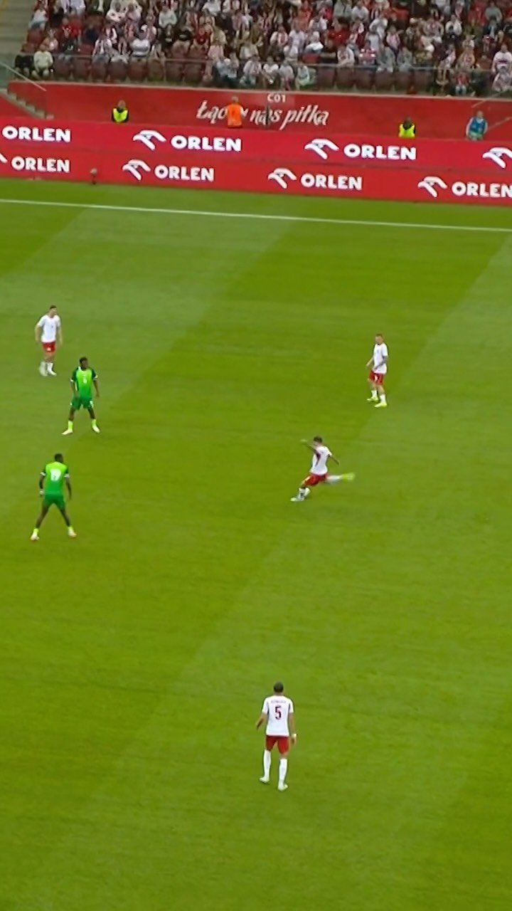 uefaeuro 게시물 이미지: Imagine scoring a last-minute goal like this?! 😳