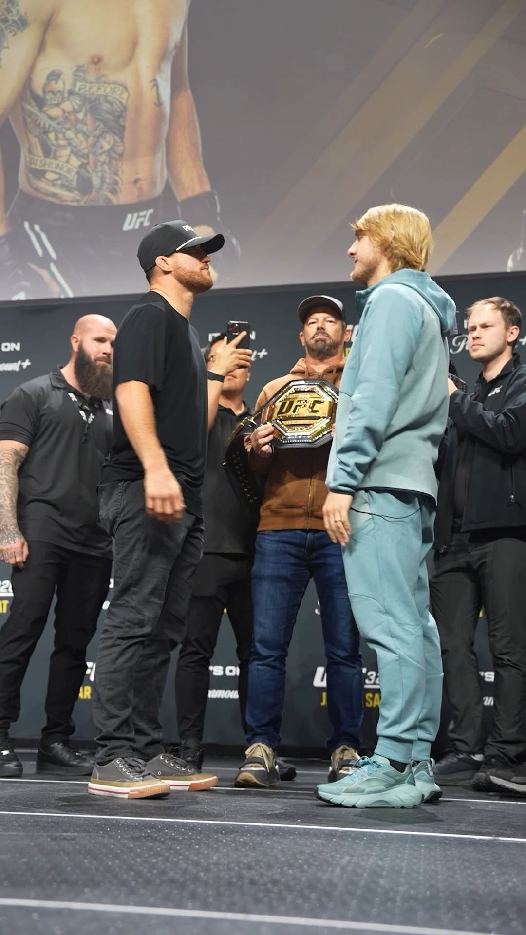 ufc 게시물 이미지: Counting down the days 🗓️

We are one month...