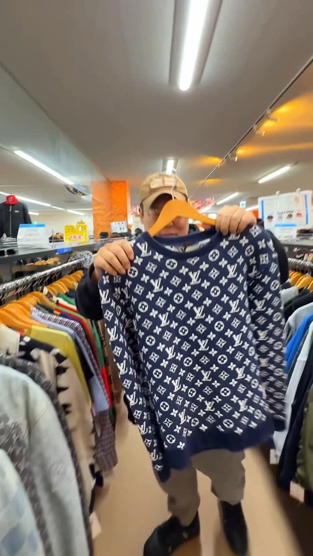 uhbee_rurucheche 게시물 이미지: 루이비통 옷 구경만으로도 행복해요! 
#일본여행 #루이비통 #어비...