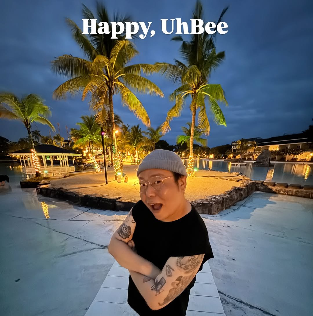 Photo by 어비 in Plantation Bay, Cebu. May be an image of 1 person, palm trees and text that says 'Happy,UhBee Happy, UhBee'.
