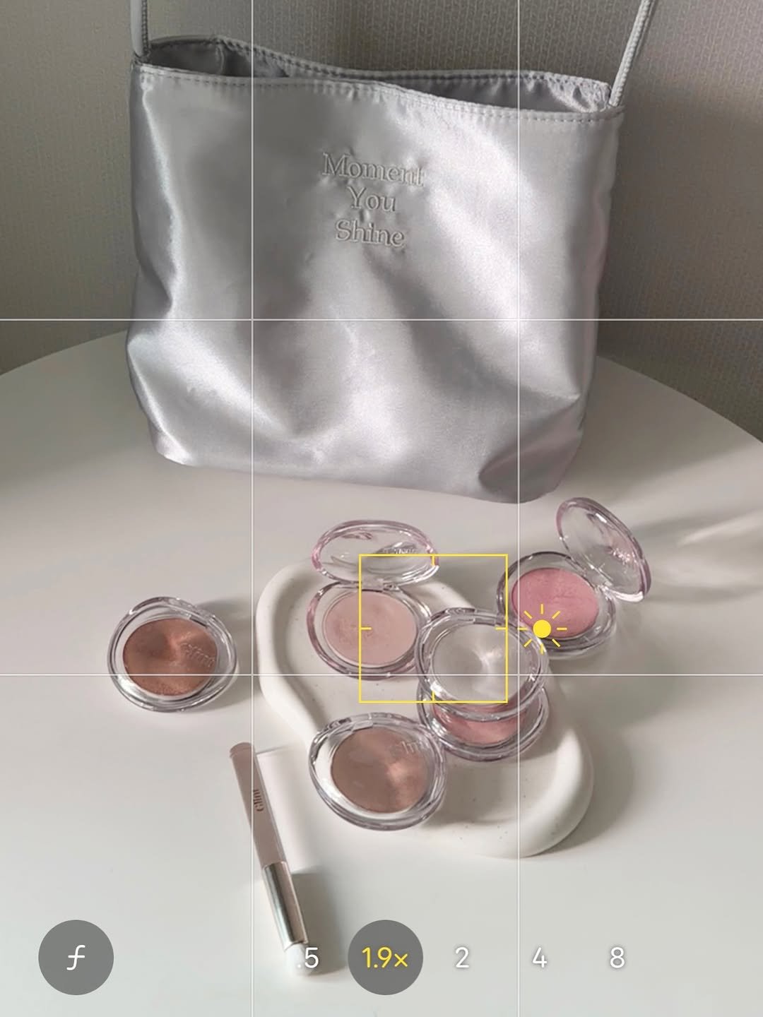uhwa_beauty 게시물 이미지: 요즘 최애 하이라이터 두 가지 ..💖
2,3,4번) 디어달리아 페탈 글림 리퀴드...