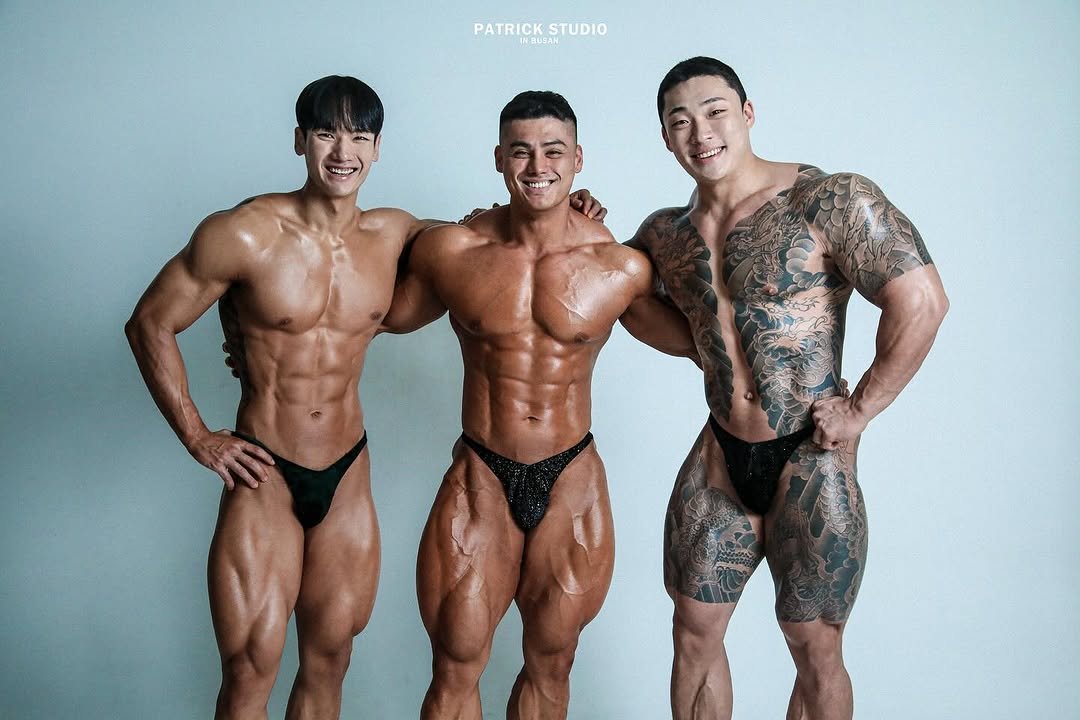 ukdamforce 게시물 이미지: 젊음
열정
추억 
동료 
우정 

#우정바프 
#바디프로필 
#단체바디프로필