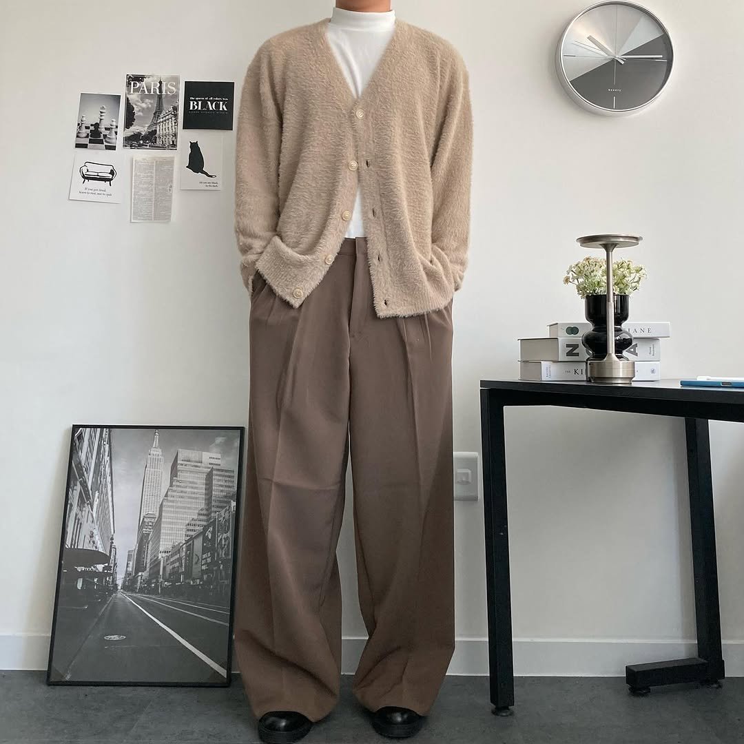 Photo by 얼티메이트 ㅣ 남자 쇼핑몰 on December 18, 2024.