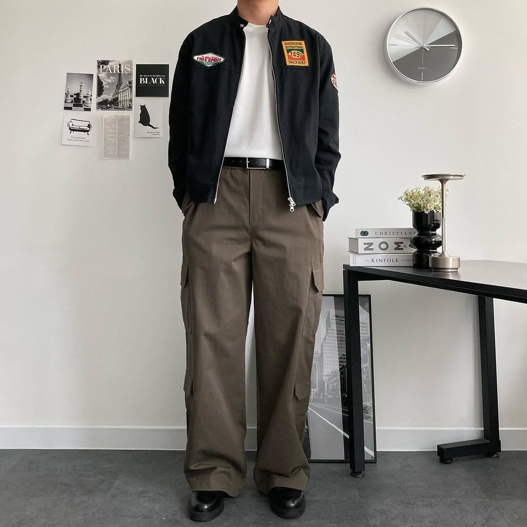 Photo by 얼티메이트 ㅣ 남자 쇼핑몰 on December 05, 2024.