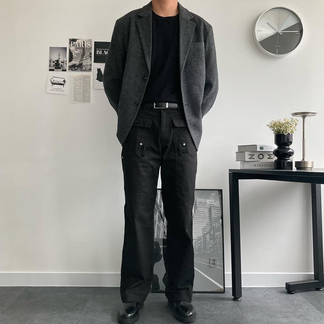 Photo by 얼티메이트 ㅣ 남자 쇼핑몰 on December 06, 2024.