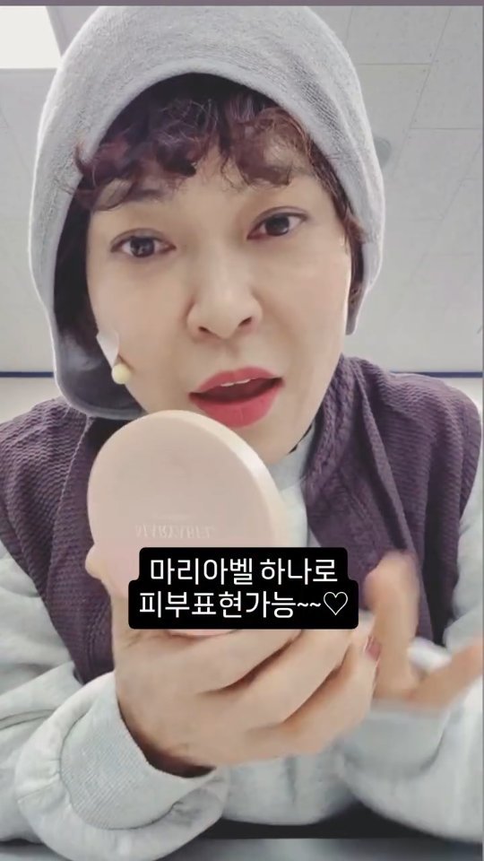 ulumma2012 게시물 이미지: 사랑해엄마 대구공연 
분장은 마리아벨 하나로~~♡
누구에게든 피부표현...