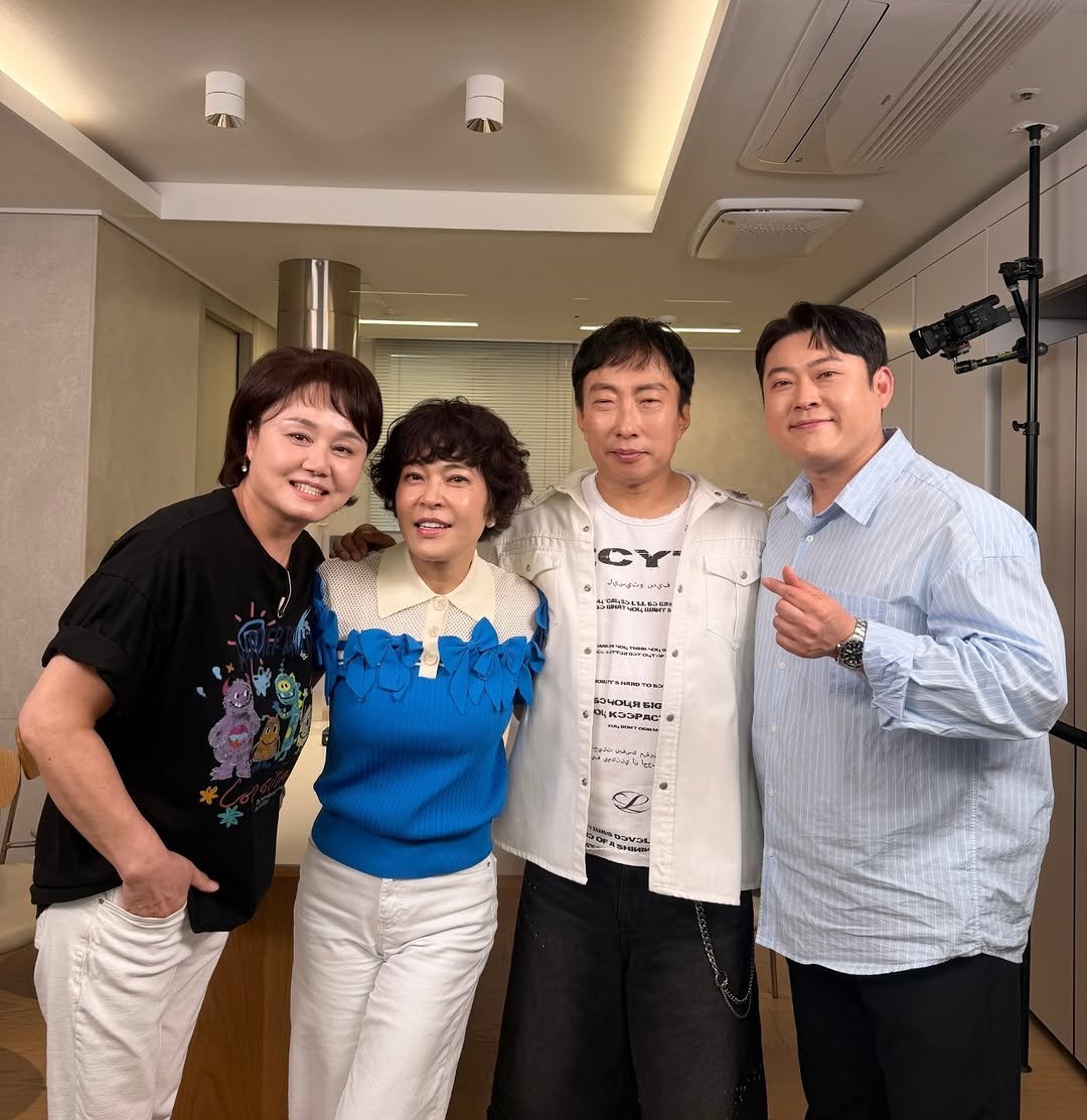 ulumma2012 게시물 이미지: 유투브 신여성에 특별 게스트로 함께해 준 내친구 박명수~
그리고 언제나 든든하게...