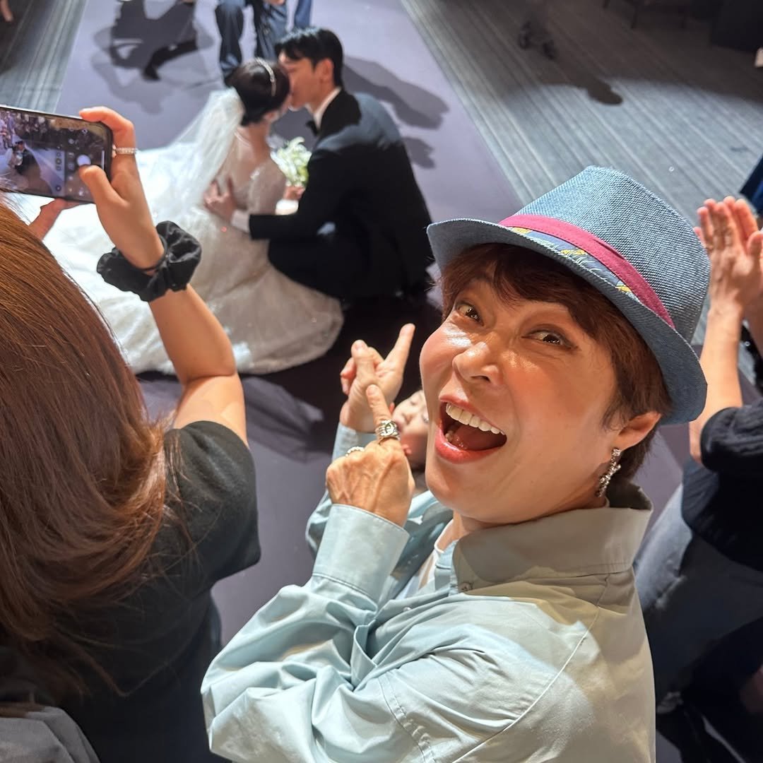 Photo shared by 조혜련 on September 20, 2025 tagging @ssaarang_. May be an image of 3 people, wedding and text.