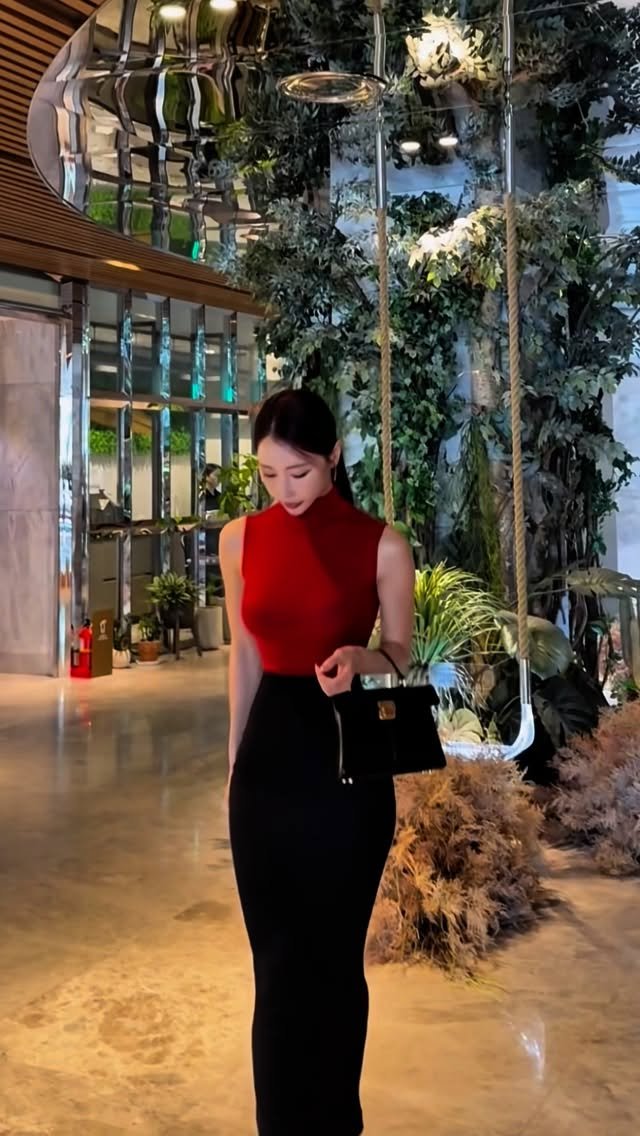 uneed___y 게시물 이미지: .

가을은 버건디 ❤️🥀
옷감 아끼지 않는 슈퍼 프리미엄 캣쯔메이드
입어봐야...