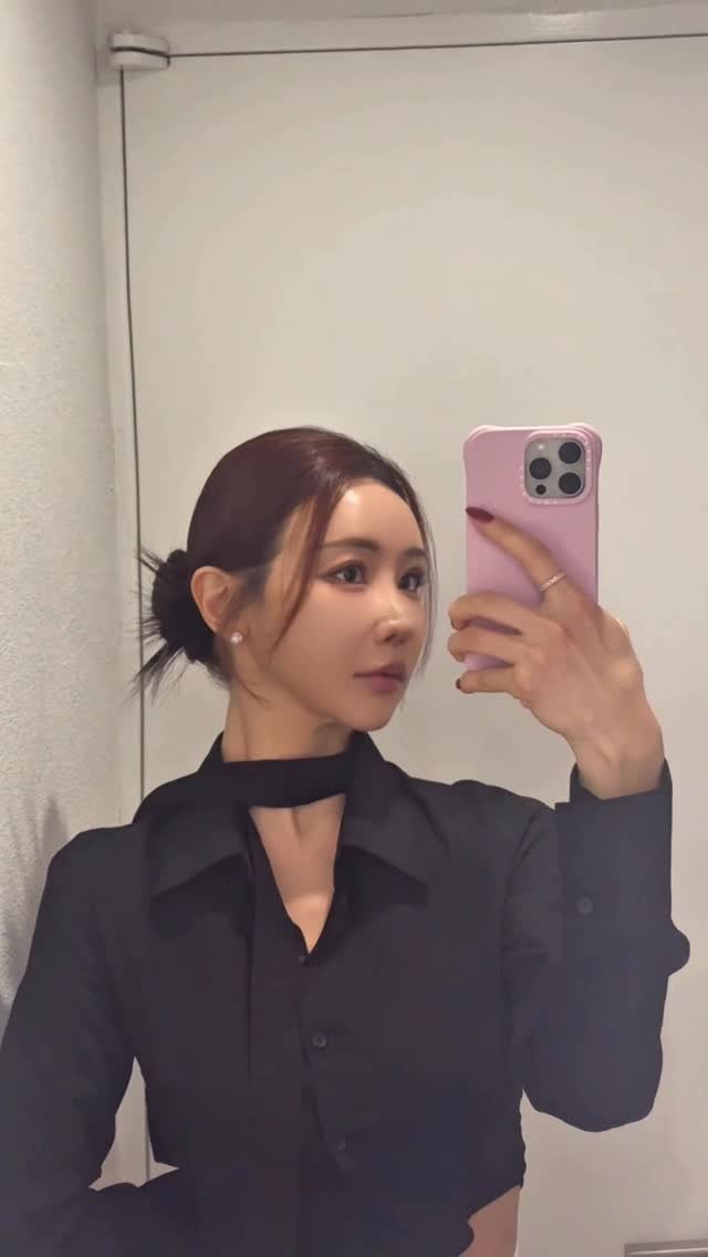 uneed___y 게시물 이미지: .

우아피부과 에서 리쥬란으로 피부 소생시키기 ✨🫧
건성피부에 
속보습 , 재생...