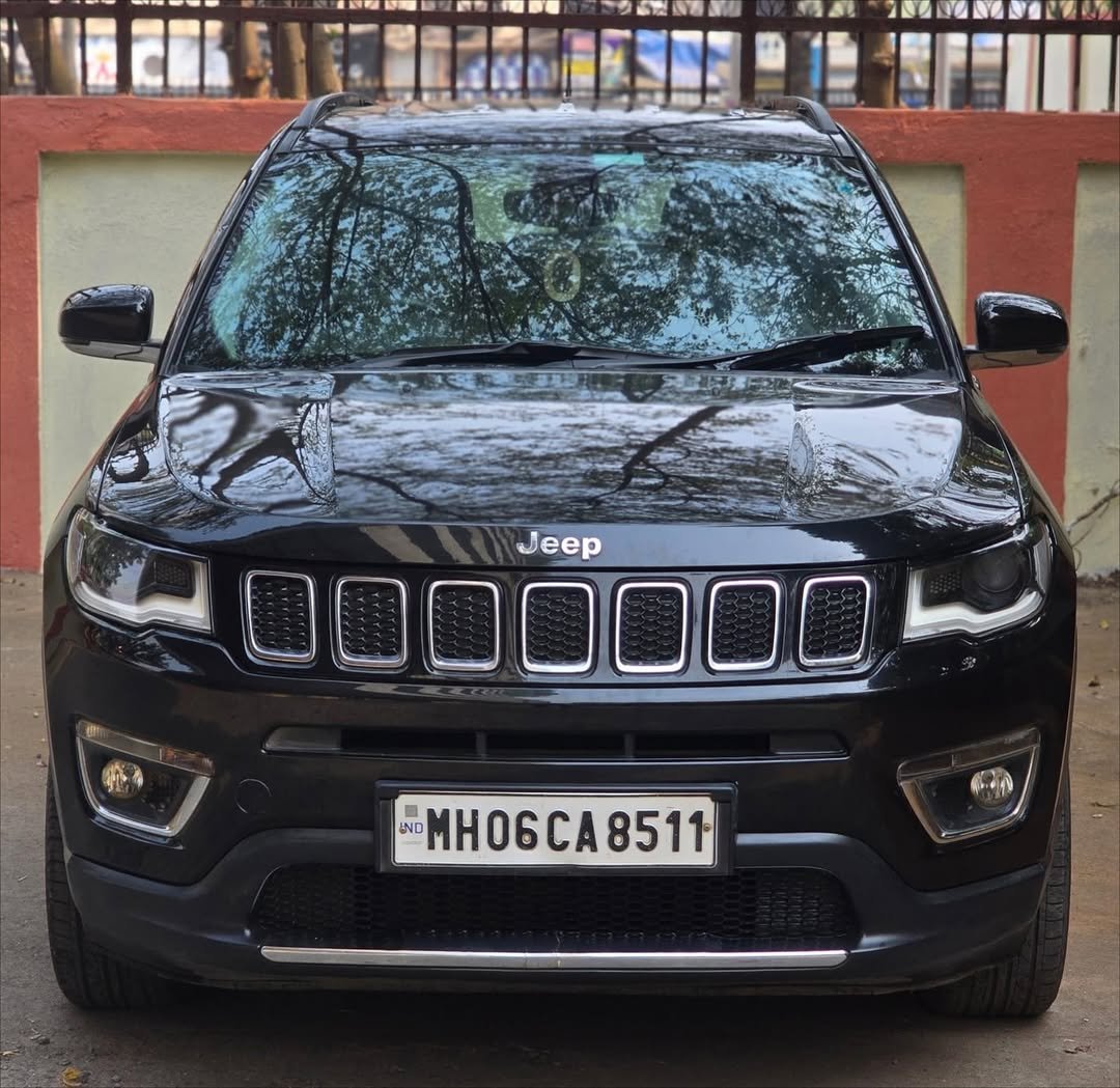 Photo by unicauto on November 24, 2025. May be an image of jeep, car, wheel and text.