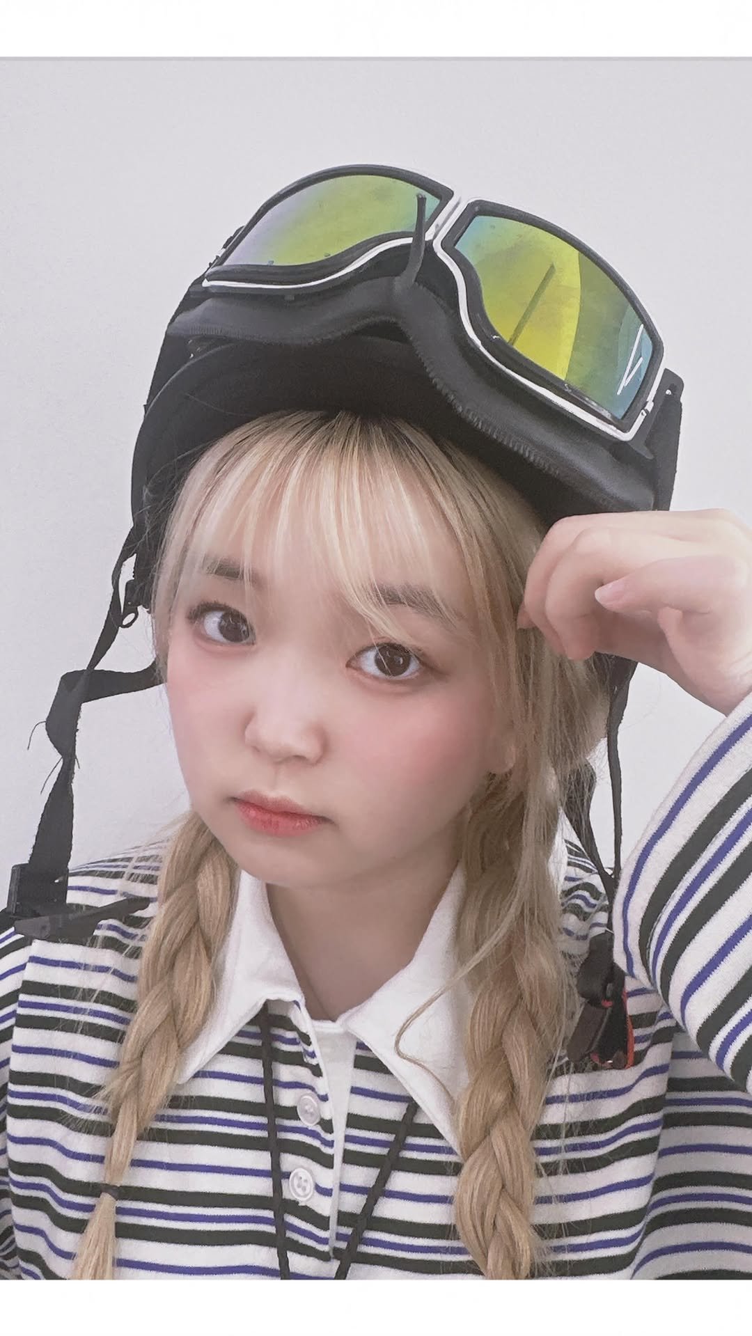 unis_xx 게시물 이미지: 요즘 유행하는 고급스러운 티어오프 필름! 휴대폰 하나로 인생샷 남겨보기...