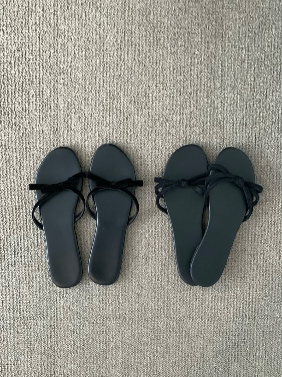 unm_2 게시물 이미지: 유행 없이 오래도록 즐기기 좋은 여름 슈즈

1. ribbon sandal
러블리한...