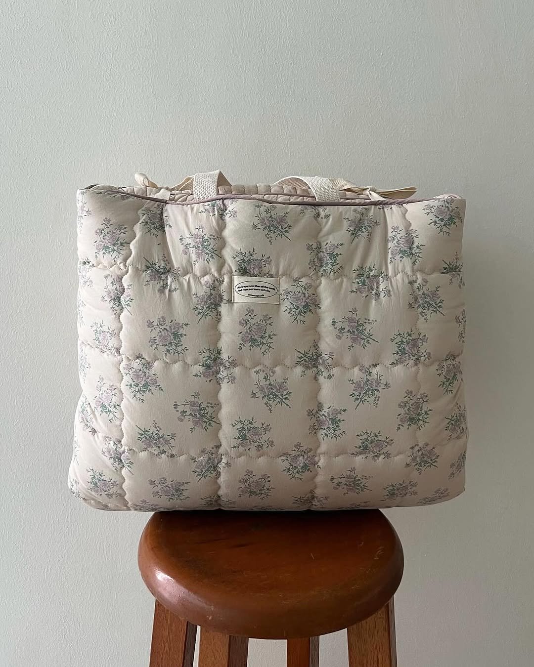 Photo shared by 유 어 메 세 지 on January 30, 2024 tagging @urmessage_.