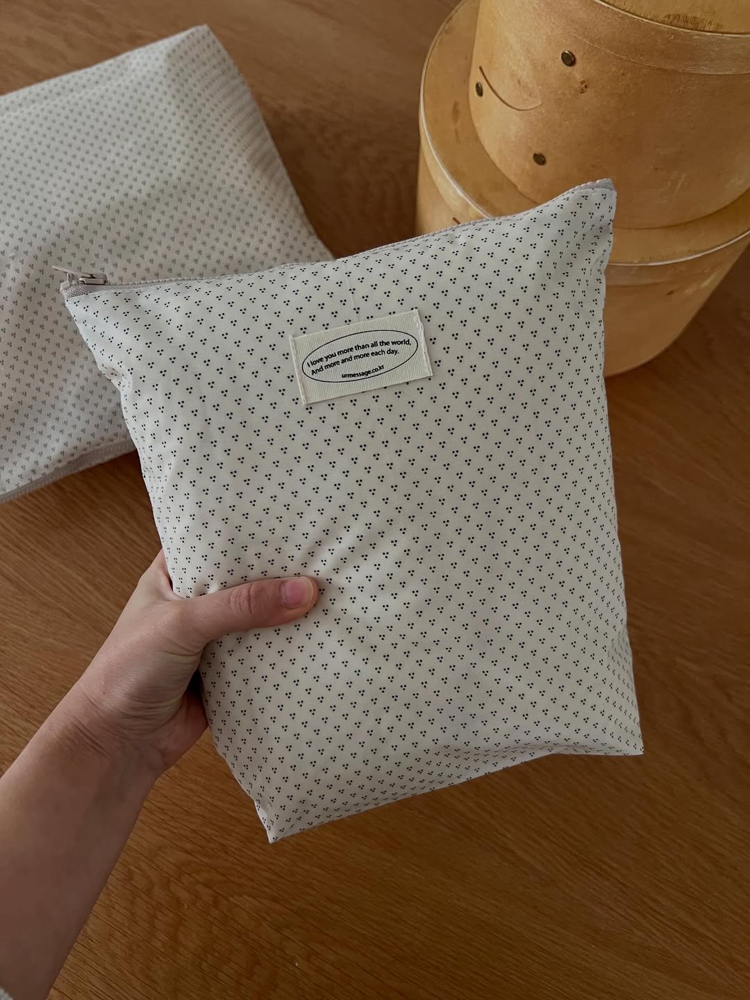 Photo shared by 유 어 메 세 지 on February 04, 2026 tagging @urmessage_. May be an image of plastic bag, grocery bag and text.