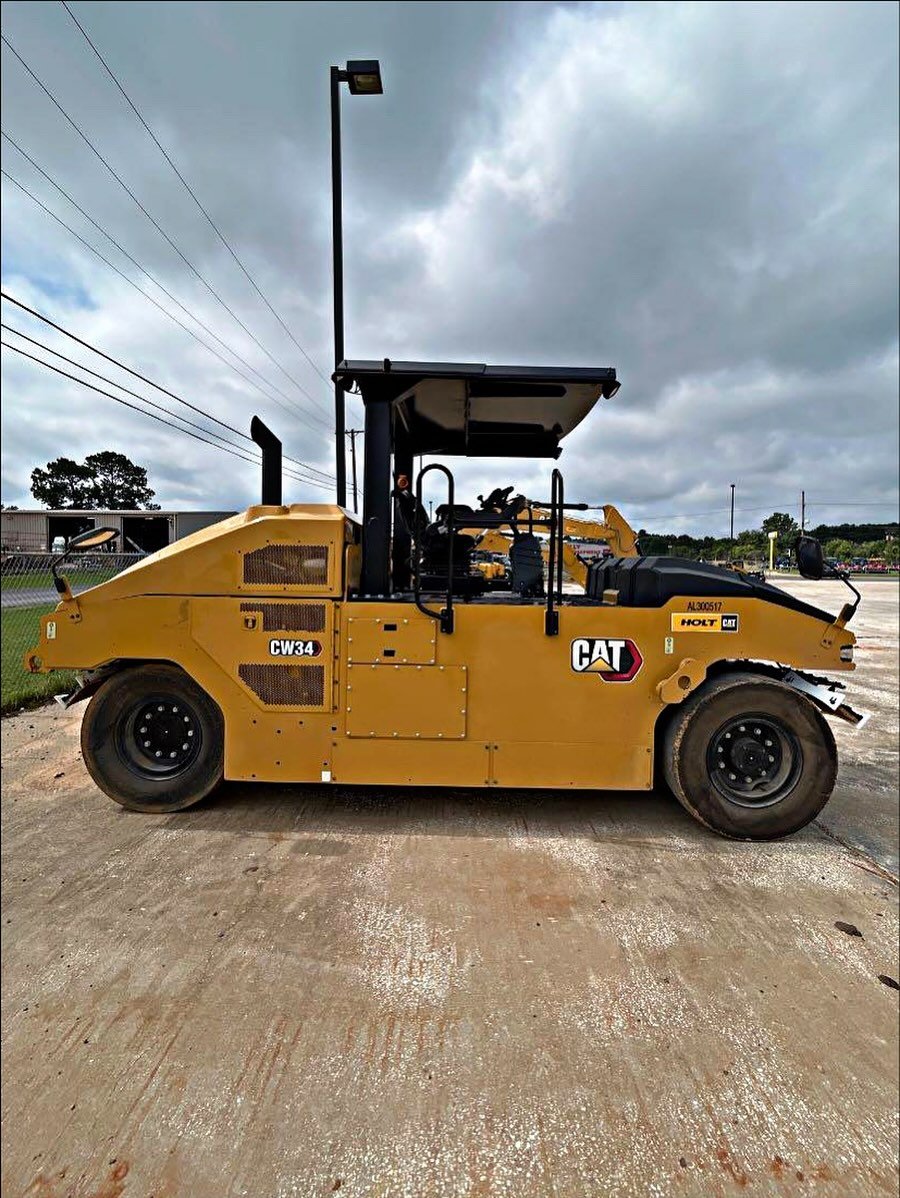 Photo by CAT Heavy Equipment on October 16, 2025. May be an image of scraper and forklift.