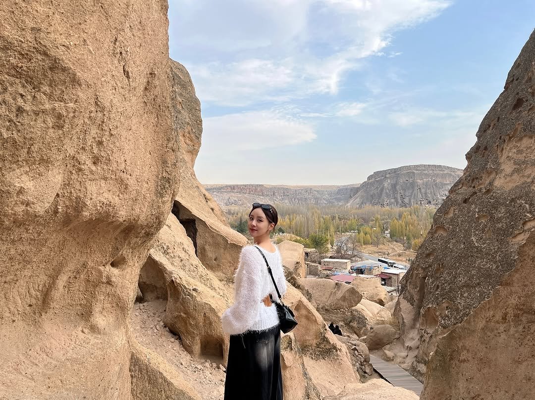 Photo by 김희수 on November 09, 2025. May be an image of Saqsaywaman and text.