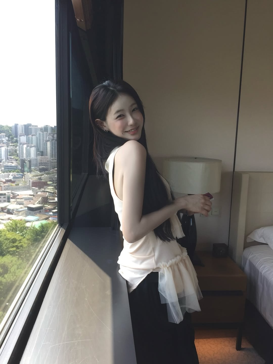 Photo shared by 하룬데요.... on July 10, 2025 tagging @sj.one, @zer0nate, @tudentalclinic, and @marthfilm.official. May be an image of 1 person, hair, Victoria Peak and text.