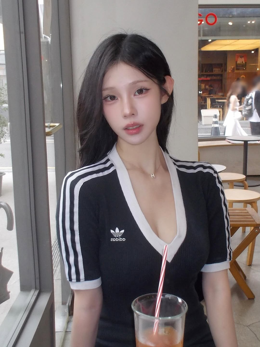 uxzic_ 게시물 이미지: 아이스 아메리카노 연하게 주세요 ☕️