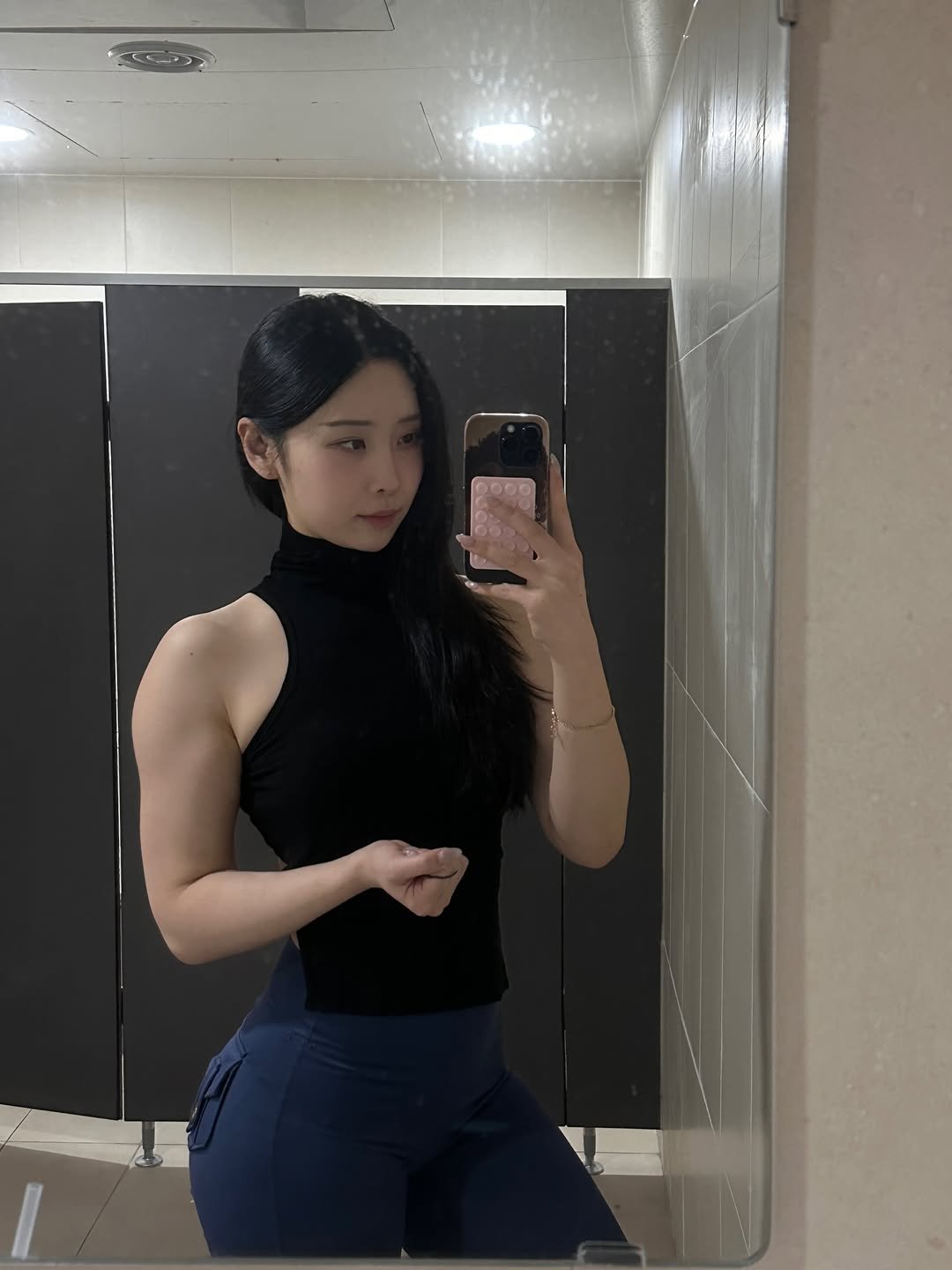 uyongemuscle 게시물 이미지: 오늘아니지롱