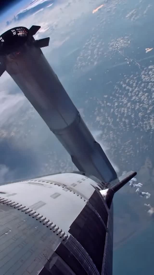 uzaybilimlerii 게시물 이미지: Starship Flight 9, sıcak ayrılma manevrasını...