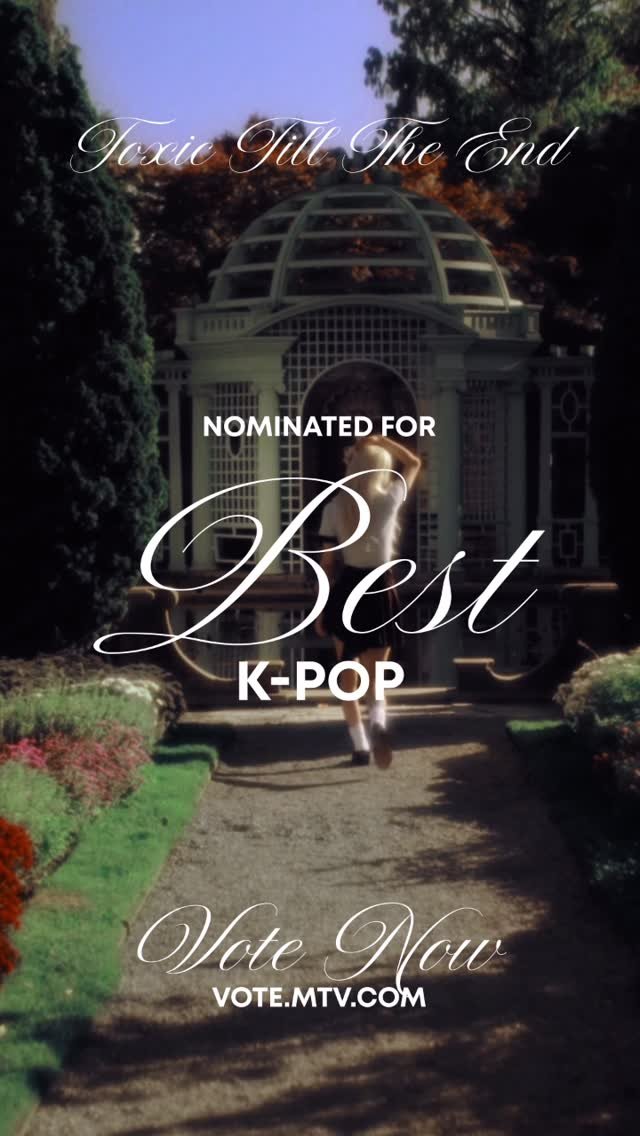 vampirehollie 게시물 이미지: ladies and gentlemen.. don’t forget to vote...