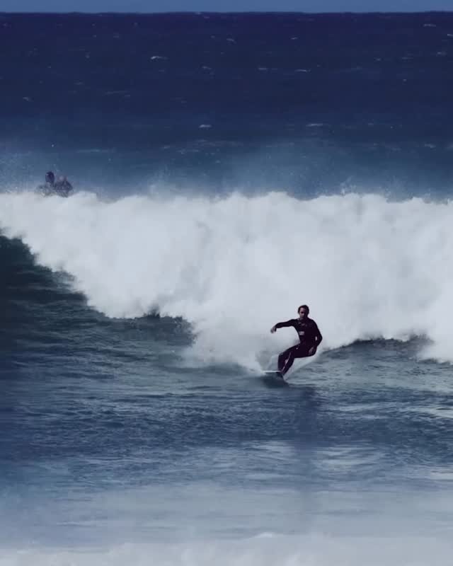 vanssurf 게시물 이미지: How’s the anticipation on a J-Bay double up?...