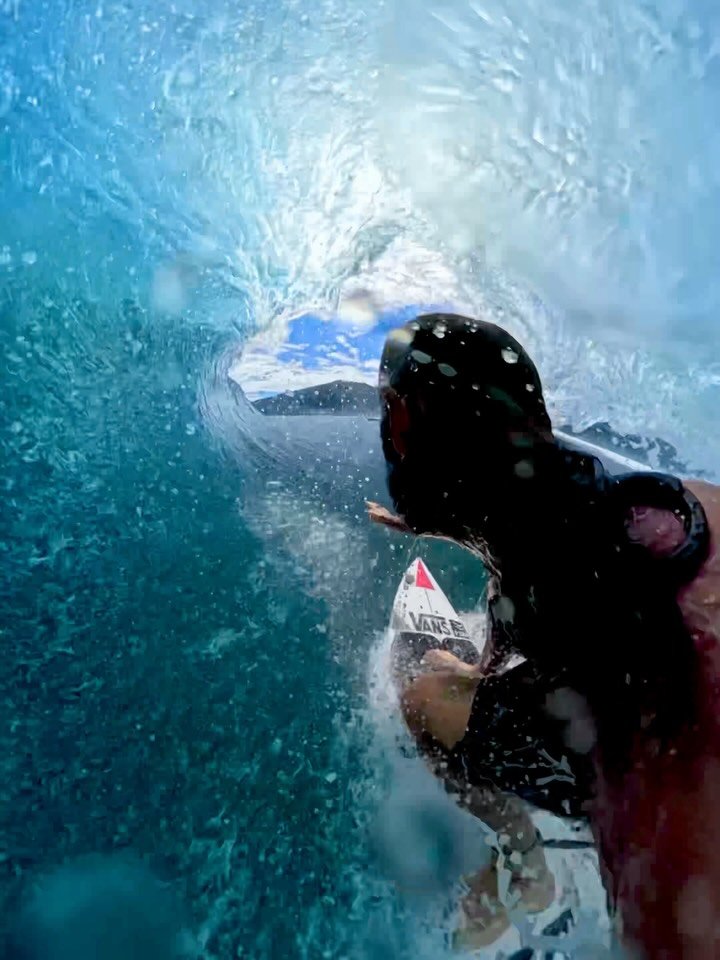 vanssurf 게시물 이미지: Island hopping in the South Pacific with...