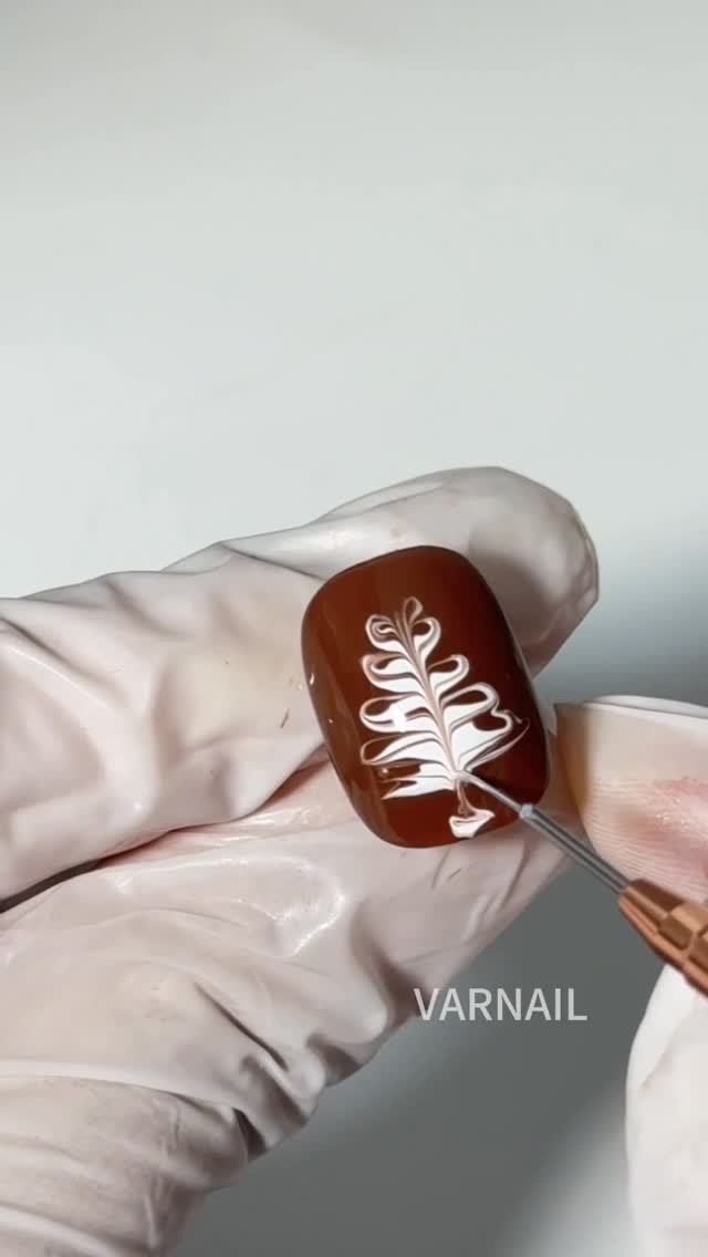 varnailcom 게시물 이미지: 🎄Christmas Tree Nail Art + 5D Christmas Nail...