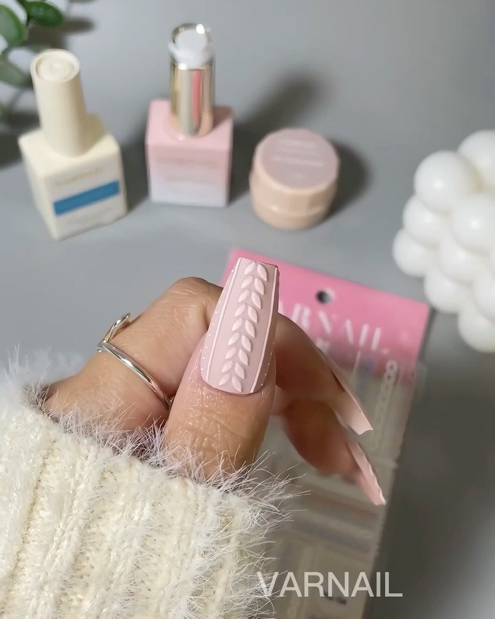 varnailcom 게시물 이미지: Cozy sweater nails in 10 seconds? YES...