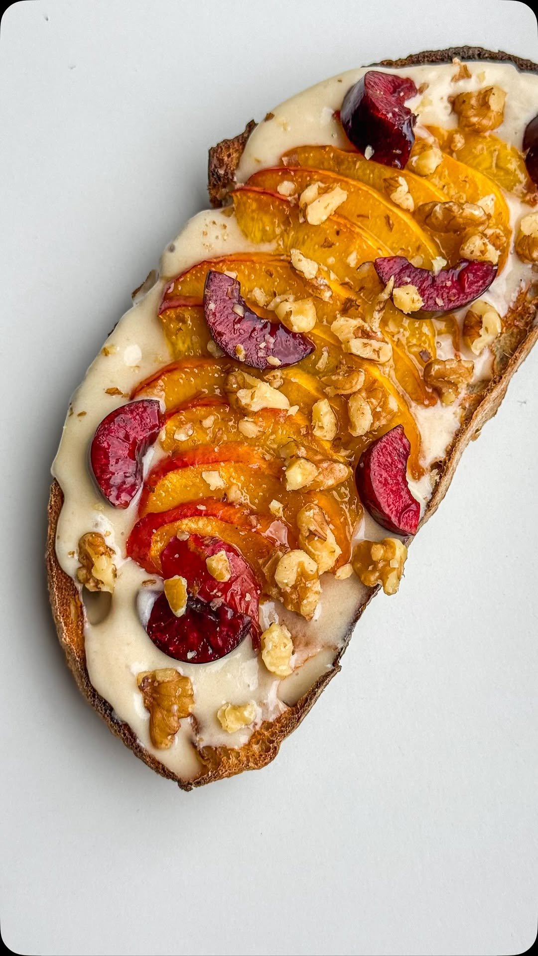 vegangirlboss 게시물 이미지: breakfast recipe 🍑🍑🍑

✨ fruity, vegan, easy to...