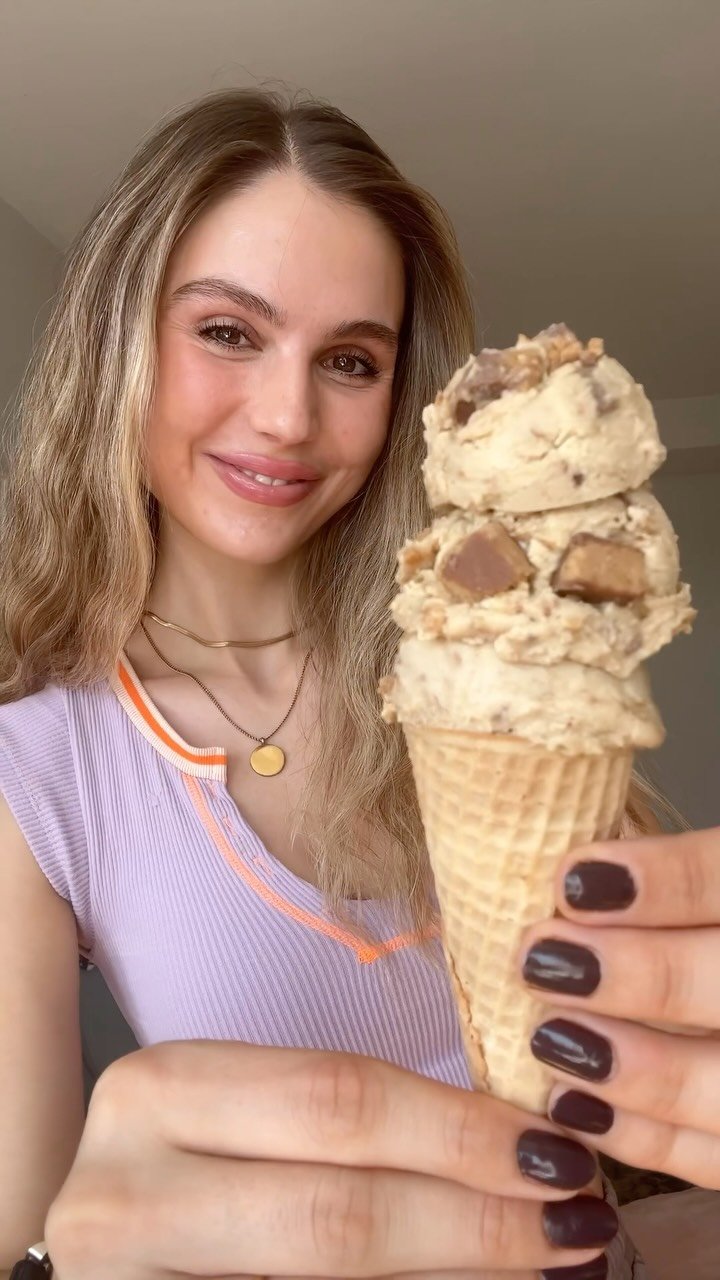 veggieworldrecipes 게시물 이미지: ✨Peanut Butter Ice Cream✨

Peanut butter ice...