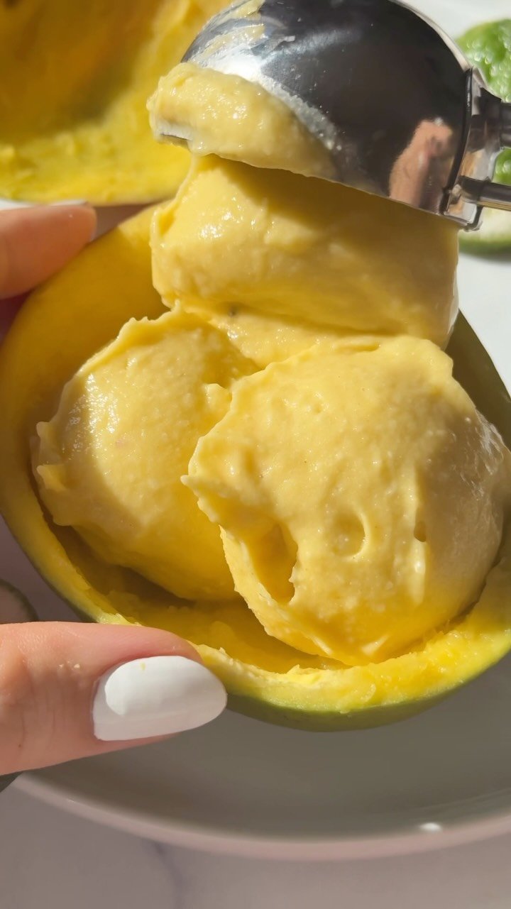 veggieworldrecipes 게시물 이미지: 🥭Mango Sorbet🥭

These mango sorbet cups are...