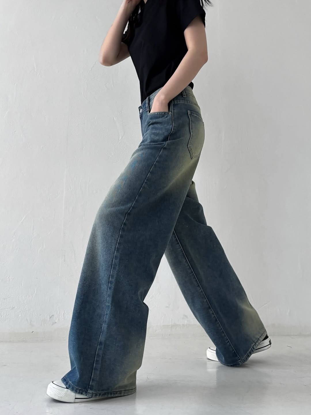 Photo by 벨리나 VELINA on June 23, 2025.