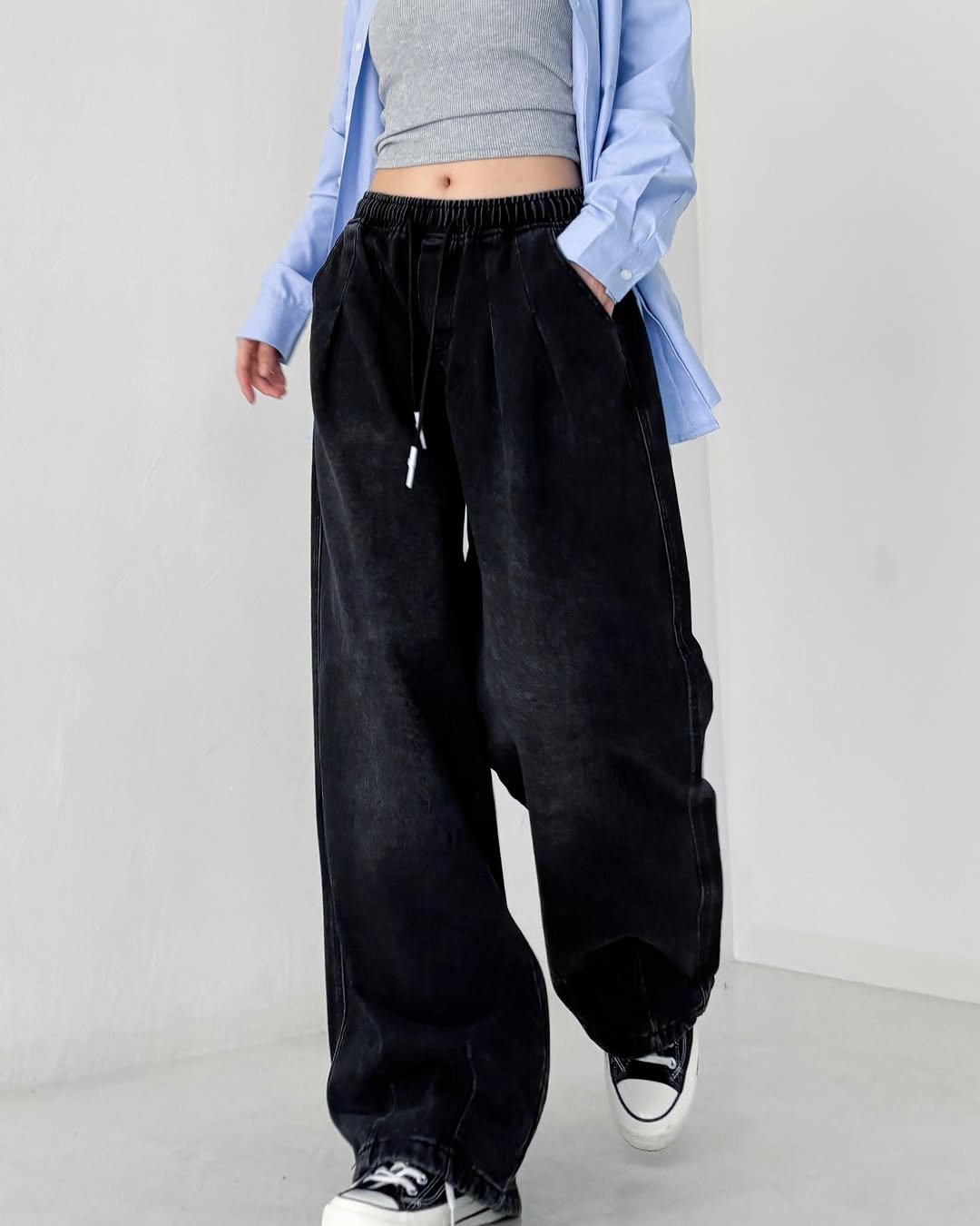 Photo by 벨리나 VELINA on May 27, 2025.